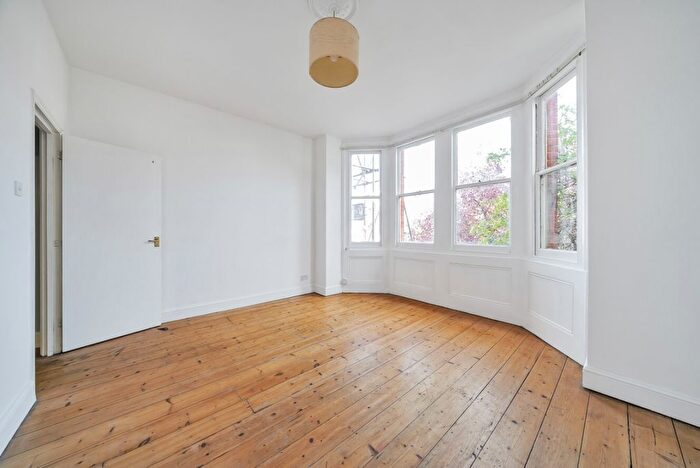 2 Bedroom Flat To Rent In Stanthorpe Road, Streatham, London, SW16