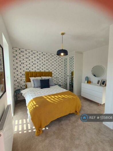 3 Bedroom Terraced House To Rent In Ribot Walk, Manchester, M6