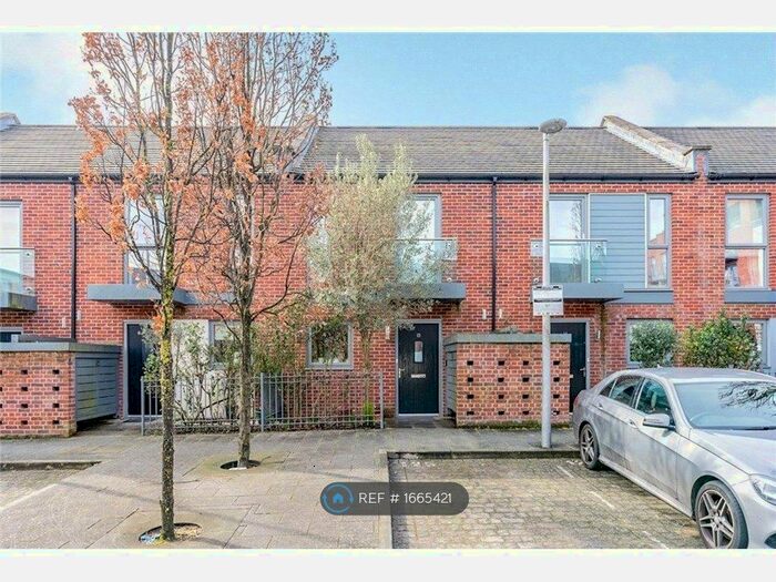 2 Bedroom Terraced House To Rent In Joiners Mews, Southampton, SO19