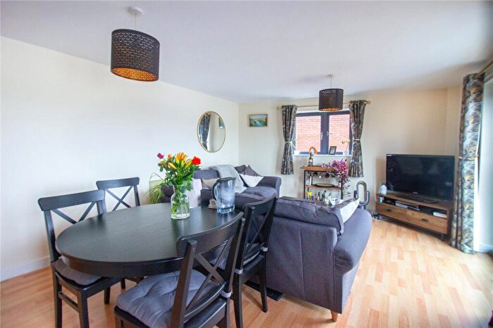 2 Bedroom Apartment For Sale In Waterloo Road, Bristol, BS2