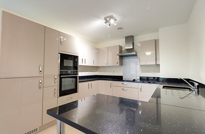 2 Bedroom Flat To Rent In Waller Grove, Swanland, North Ferriby, HU14