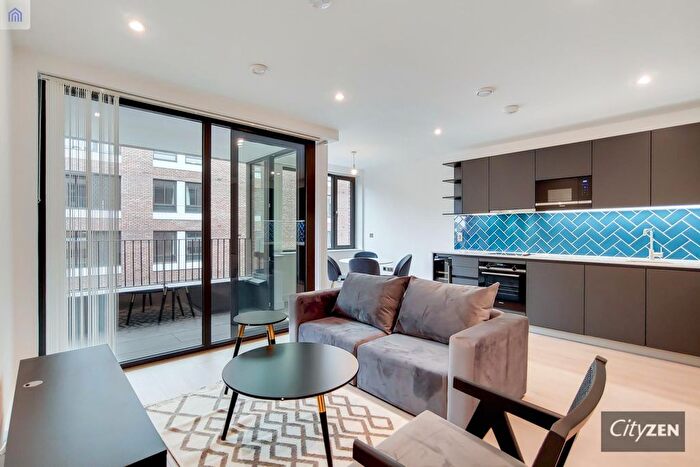 2 Bedroom Flat To Rent In Rosewood Building, Cremer Street, Shoreditch, London, E2