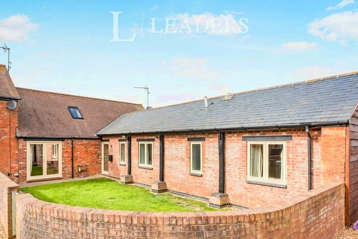 3 Bedroom End Of Terrace House To Rent In Barons Barn, Preston Bissett, MK18