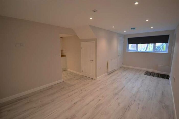 1 Bedroom Terraced House To Rent In South Street, Eastbourne, BN21