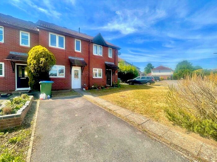2 Bedroom Terraced House To Rent In Celandine Avenue, Locks Heath, Southampton, SO31