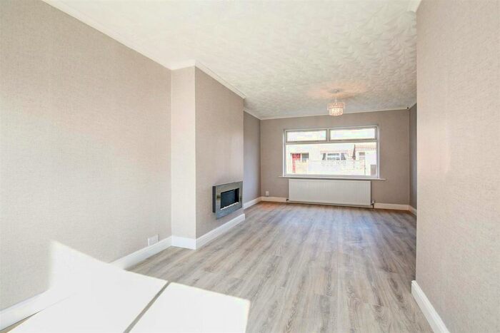 3 Bedroom End Of Terrace House To Rent In Berwick Street, Seaton Carew, Hartlepool, TS25