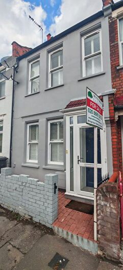 3 Bedroom Terraced House For Sale In Kings Road, Wood Green, N22