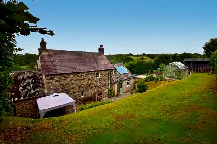 2 Bedroom Detached House For Sale In Abercych, Boncath, SA37