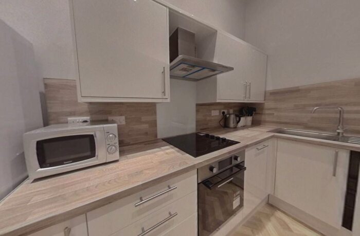 4 Bedroom Flat To Rent In Valleyfield Street, Edinburgh, EH3