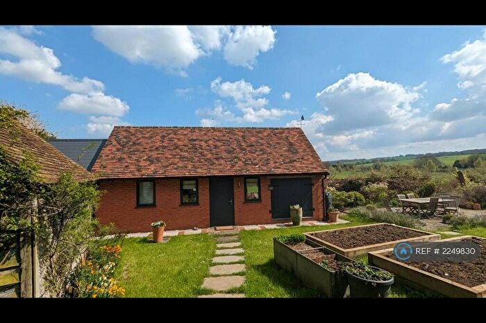 1 Bedroom Bungalow To Rent In The Street, West Clandon, Guildford, GU4