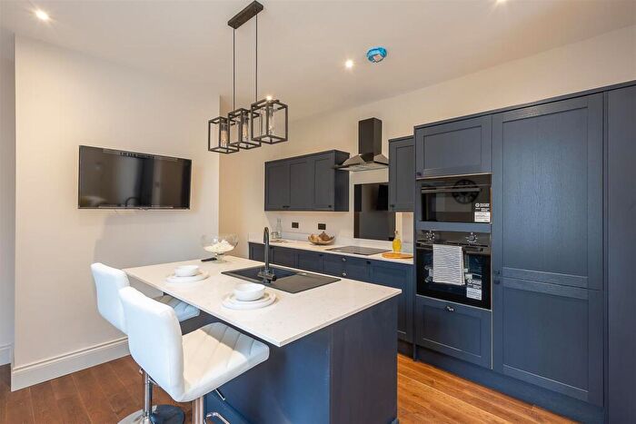 1 Bedroom Flat For Sale In Field Street, South Gosforth, Newcastle Upon Tyne, NE3