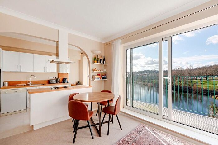 1 Bedroom Flat To Rent In South Hill Park, Hampstead, NW3