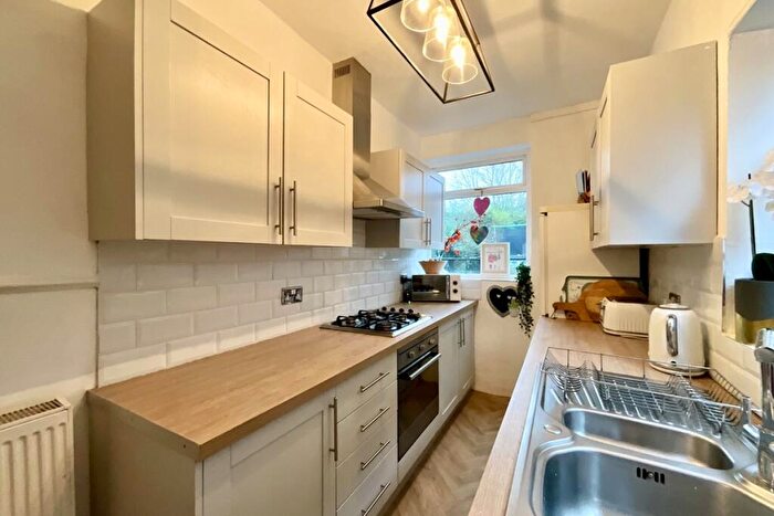 3 Bedroom Semi-Detached House For Sale In Willow Drive, Handsworth, Sheffield, S9