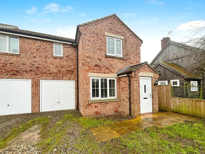 3 Bedroom End Of Terrace House For Sale In East Lea, Topcliffe, Thirsk, YO7