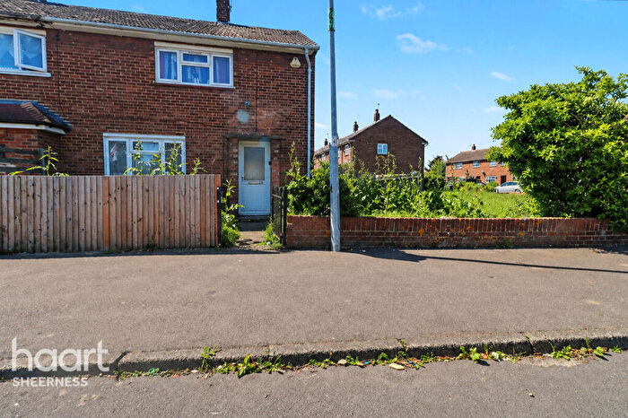 2 Bedroom End Of Terrace House For Sale In Queensway, Sheerness, ME12