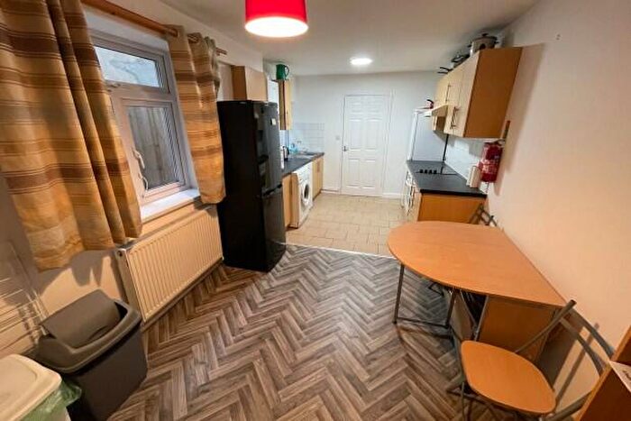 4 Bedroom Terraced House To Rent In Gelligaer Street Cardiff, CF24