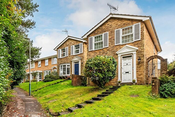 3 Bedroom Detached House For Sale In Chiltern Walk, Tunbridge Wells, TN2