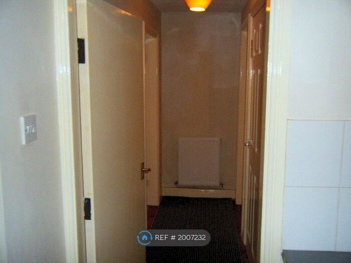 1 Bedroom Flat To Rent In Bolton Road, Bradford, BD2