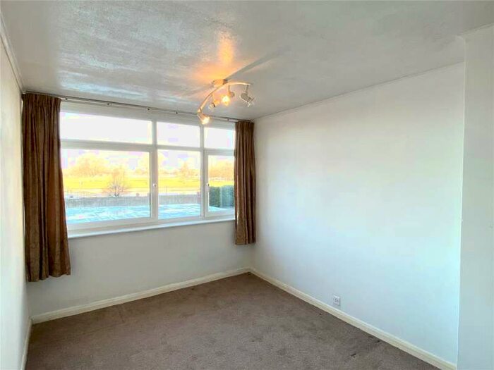 2 Bedroom House For Sale In Princeton House, Rivermead, Wilford Lane