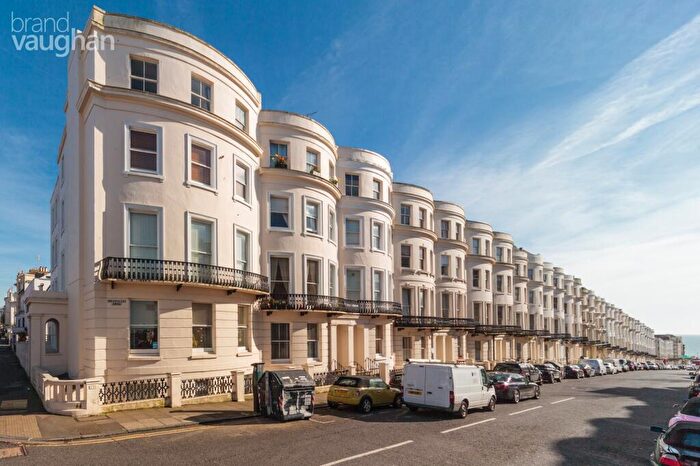 1 Bedroom Flat To Rent In Lansdowne Place, Hove, East Sussex, BN3