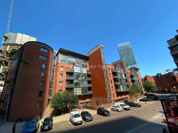 2 Bedroom Apartment To Rent In Deansgate Quay, Deansgate, M3