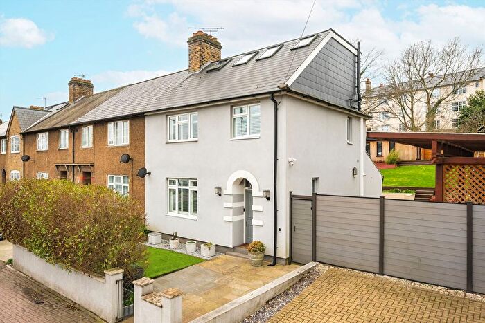 4 Bedroom Property To Rent In Buckhold Road, Wandsworth, SW18