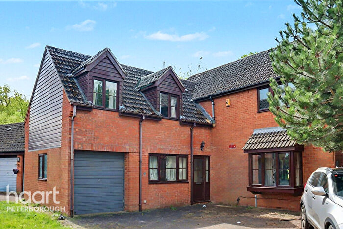 5 Bedroom Detached House For Sale In Dry Leys, Peterborough, PE2