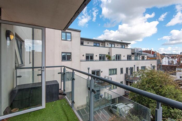 2 Bedroom Flat For Sale In West Street, Avalon West Street, BN1