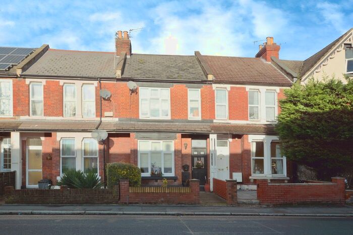 3 Bedroom Terraced House To Rent In New Windsor Street, Uxbridge, UB8