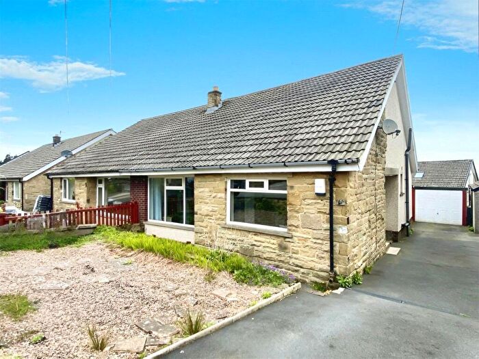 2 Bedroom Bungalow To Rent In Ogden Crescent, Denholme, Bradford, West Yorkshire, BD13