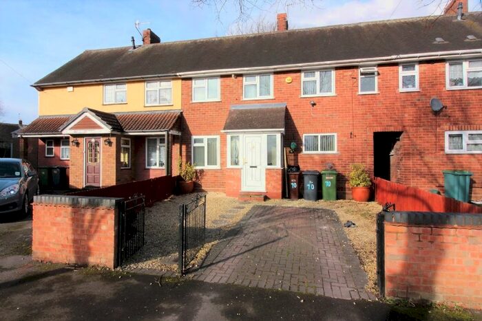 3 Bedroom Town House To Rent In Lichwood Road, Wednesfield, Wolverhampton, WV11