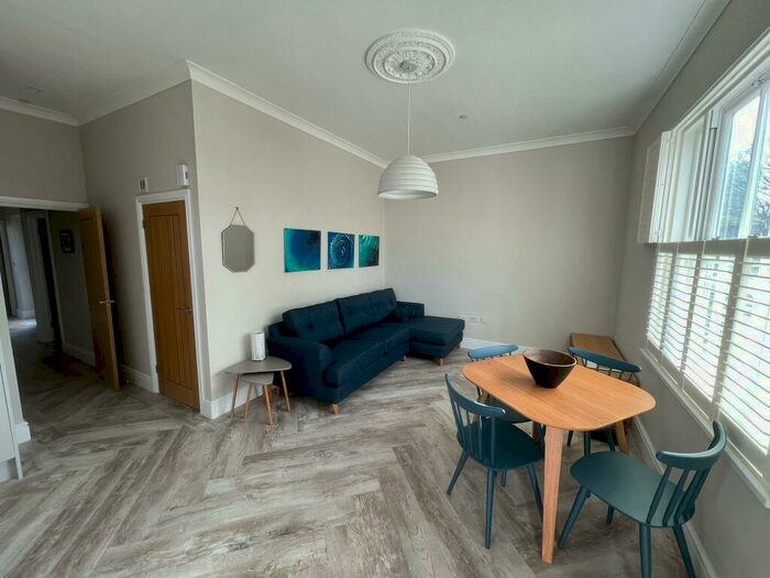 2 Bedroom Apartment To Rent In Bute Esplanade, Cardiff, CF10