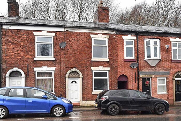 2 Bedroom Terraced House To Rent In London Road, Macclesfield, SK11