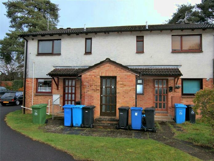 1 Bedroom Apartment To Rent In Nightjar Close, Poole, BH17