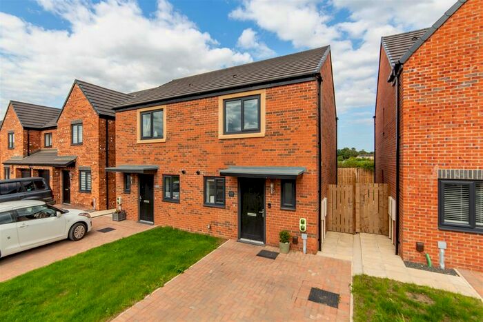 2 Bedroom Semi-Detached House To Rent In Winder Drive, Havannah Park, Newcastle Upon Tyne, NE13