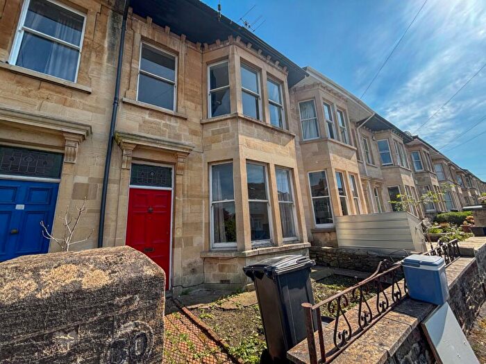 6 Bedroom Terraced House To Rent In Balmoral Road, St Andrews, Bristol, BS7