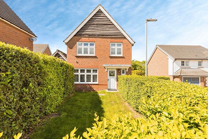3 Bedroom Semi-Detached House For Sale In Fairwood Drive, Gwersyllt, Wrexham, LL11