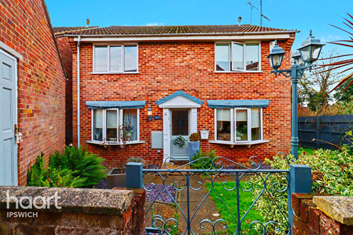 4 Bedroom Detached House For Sale In Newark Close, Ipswich, IP2