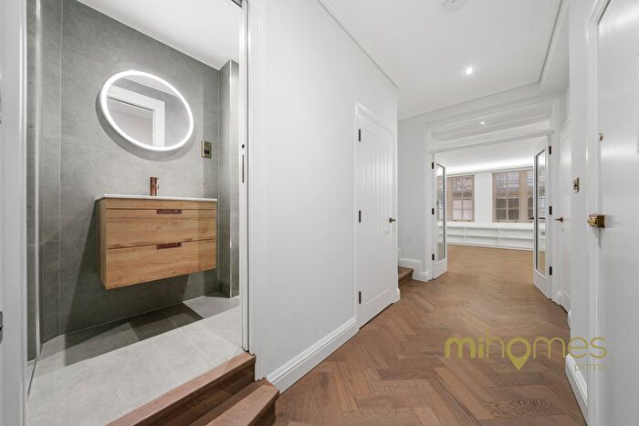 2 Bedroom Flat For Sale In Great Peter Street, London, SW1P