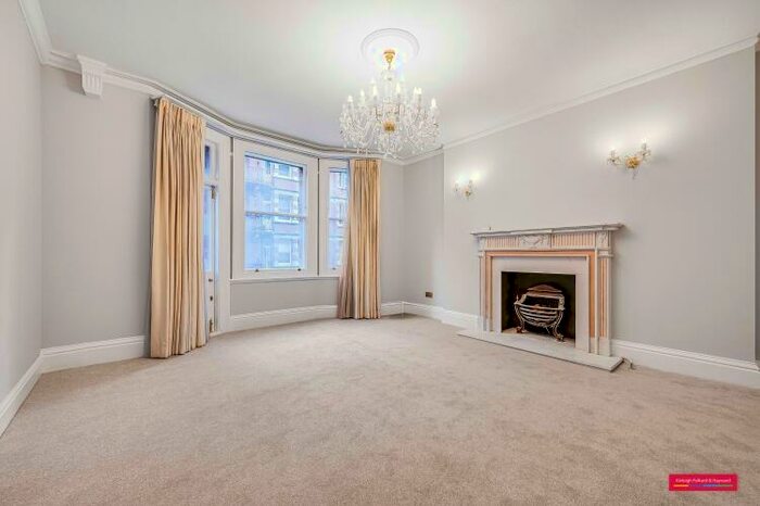 3 Bedroom Flat To Rent In Glentworth Street London, NW1