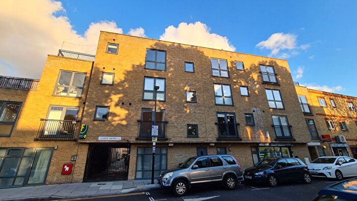 1 Bedroom Flat To Rent In Barnet Grove, London, E2