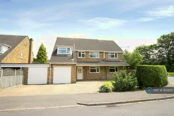 5 Bedroom Detached House To Rent In Farmers Way, Maidenhead, SL6