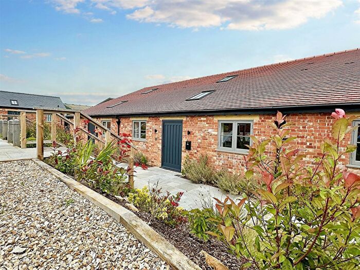 4 Bedroom Barn Conversion For Sale In Plumber Farm, Plumber, Sturminster Newton, DT10