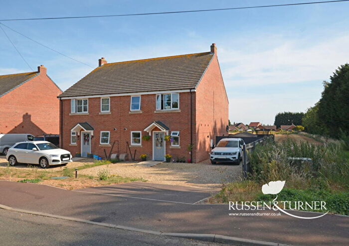 3 Bedroom Semi-Detached House For Sale In Sutton Road, Walpole Cross Keys, PE34