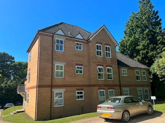 1 Bedroom Apartment To Rent In Alton House, Bitterne Park, SO18