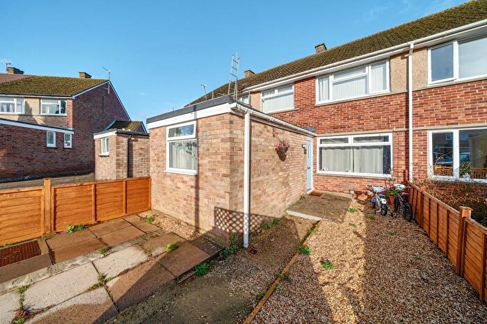 3 Bedroom Terraced House For Sale In Newbury, Berkshire, RG14