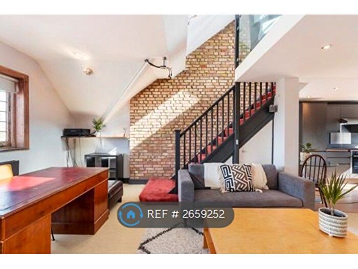 1 Bedroom Flat To Rent In Drewstead Road, London, SW16