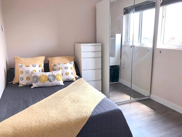 4 Bedroom House To Rent In Gloucester Road, Bristol, BS7