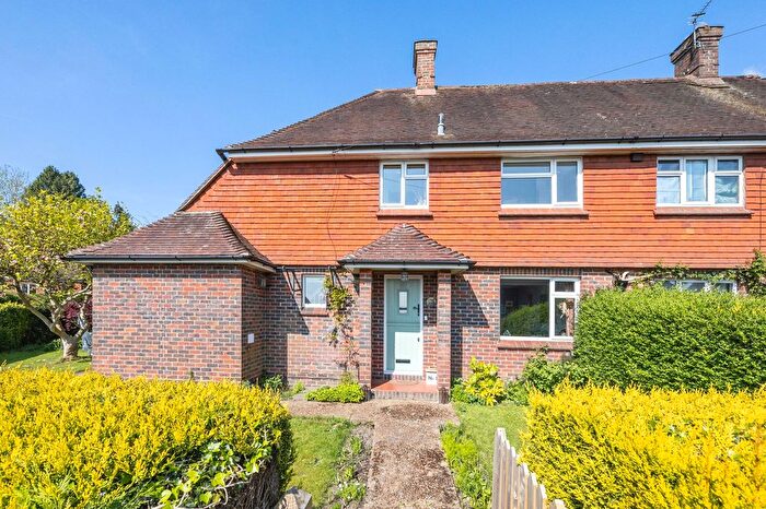 2 Bedroom Semi-Detached House For Sale In Hill Mead, Nutley, TN22