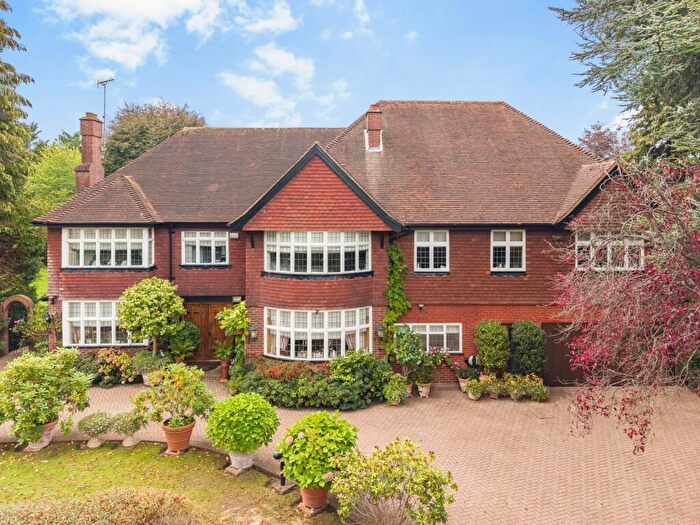 6 Bedroom Detached House For Sale In Woodcote Park Avenue, Purley, CR8